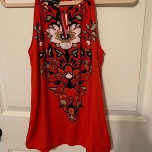 International Concepts keyhole tank red